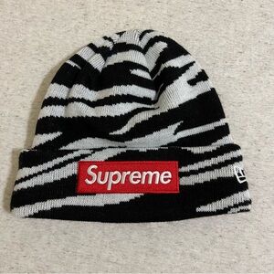 Supreme new era box logo beanie zebra